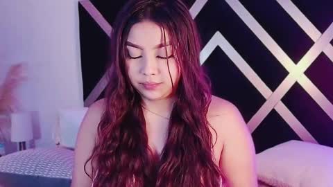 Lily Evans  online show from 21, 9, 2025