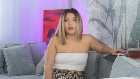 Lily online show from 27, 2, 2025