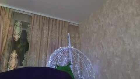 Snapshot of lily_foster_ chatting on 4, 6, 2026 Lily online show from 4, 6, 2026