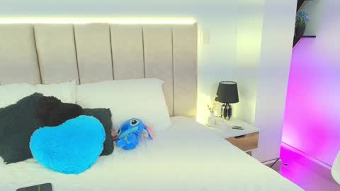 Snapshot of lily_greey chatting on 12, 12, 2024 Lily online show from 12, 12, 2024