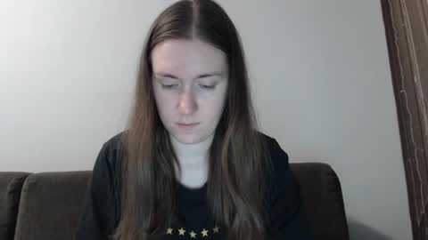 lily_love_x online show from 9, 1, 2025