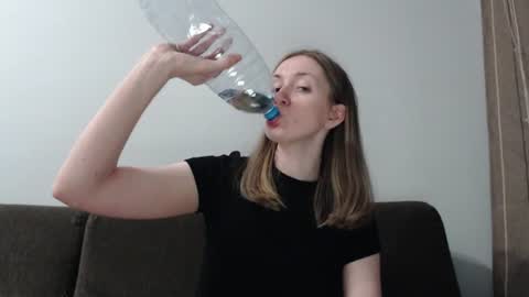 Snapshot of lily_love_x chatting on 20, 7, 2026 lily_love_x online show from 20, 7, 2026