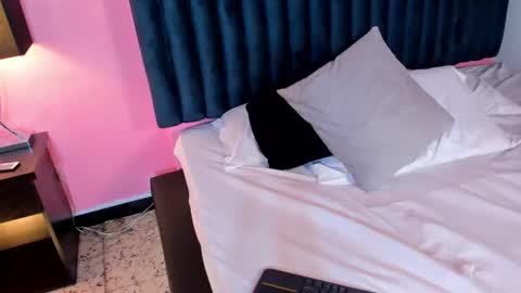 Snapshot of lily_miiller chatting on 3, 3, 2025 Lily Miiller online show from 3, 3, 2025