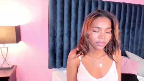Snapshot of lily_miiller chatting on 10, 3, 2025 Lily Miiller online show from 10, 3, 2025