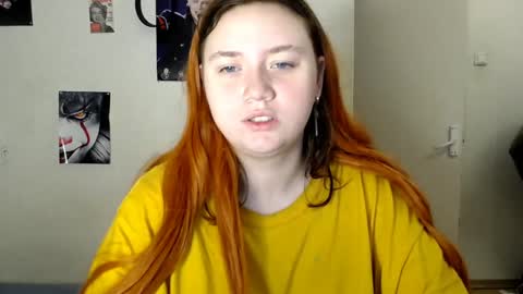 Snapshot of lily_shamy chatting on 4, 1, 2025 Alice online show from 4, 1, 2025