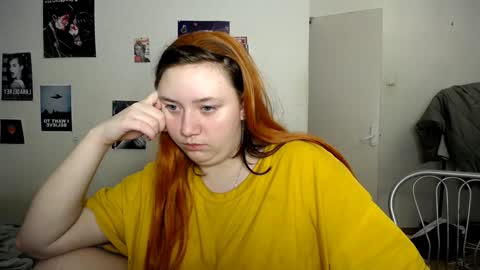 Snapshot of lily_shamy chatting on 7, 1, 2025 Alice online show from 7, 1, 2025