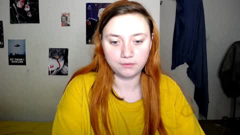 Snapshot of lily_shamy chatting on 8, 1, 2025 Alice online show from 8, 1, 2025