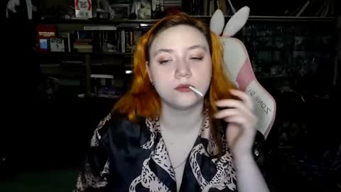 Snapshot of lily_shamy chatting on 15, 10, 2025 Alice online show from 15, 10, 2025