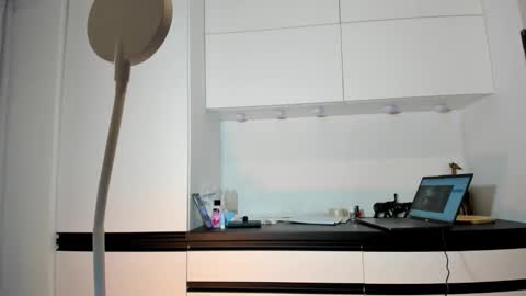 Snapshot of lily_smile_ chatting on 22, 11, 2025 and more - for fans and creators online show from 22, 11, 2025