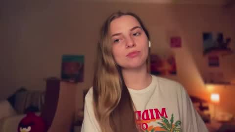 Lily online show from 28, 10, 2025