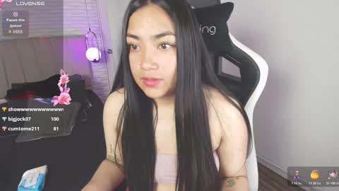 lily_waist online show from 14, 11, 2025