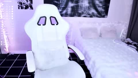 Snapshot of lily_weep chatting on 14, 3, 2026 Lily online show from 14, 3, 2026