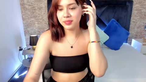 LilyWoodz online show from 20, 1, 2025