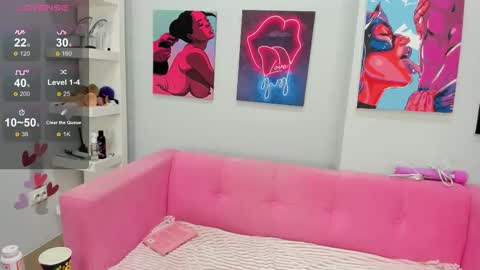 Snapshot of lilybrilly chatting on 21, 9, 2025 Lily online show from 21, 9, 2025