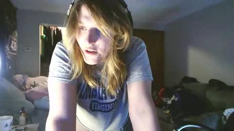 Snapshot of lilybvixen chatting on 26, 4, 2026 lilybvixen online show from 26, 4, 2026
