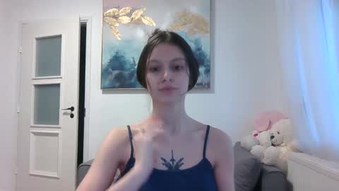 Snapshot of lilycandy_ chatting on 3, 4, 2026 lilycandy_ online show from 3, 4, 2026