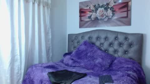 lilyfox23 online show from 3, 3, 2025