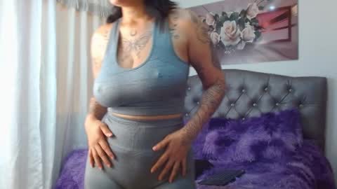 lilyfox23 online show from 8, 3, 2025