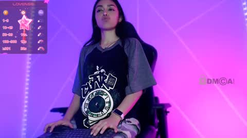 Liliana louise online show from 6, 3, 2025