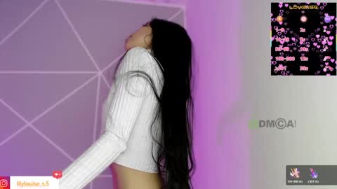 Snapshot of lilylouisee_ chatting on 13, 5, 2026 Liliana louise online show from 13, 5, 2026