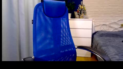 Lily online show from 17, 12, 2025