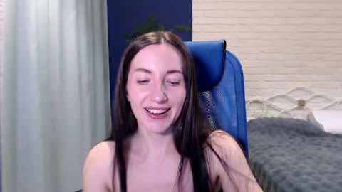 Lily online show from 16, 4, 2026