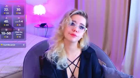 Snapshot of lilyrabbit chatting on 26, 9, 2025 Rose online show from 26, 9, 2025