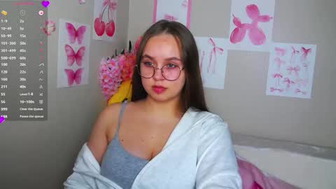 Lily online show from 26, 9, 2025
