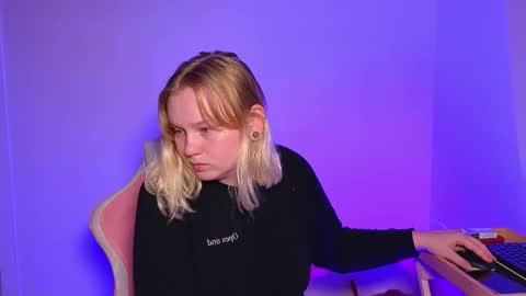 lime cat online show from 26, 9, 2025