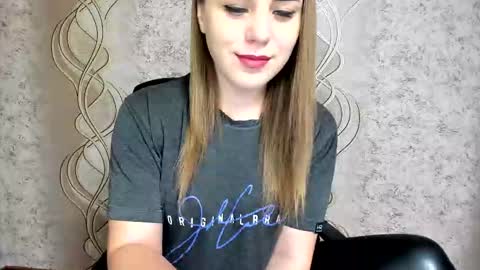 Snapshot of limebabykristi123 chatting on 30, 11, 2025 online show from 30, 11, 2025