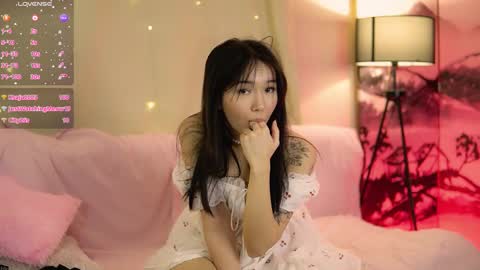 Snapshot of lin_kun chatting on 13, 2, 2025 Lin Use menu to play with me online show from 13, 2, 2025