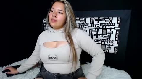 Lina Browm online show from 2, 2, 2025