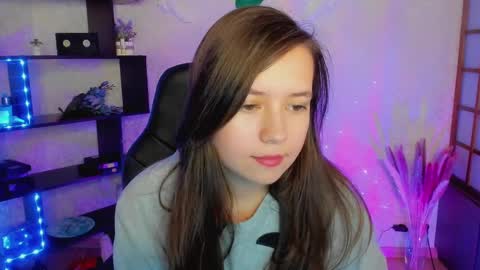 Lina online show from 5, 1, 2025