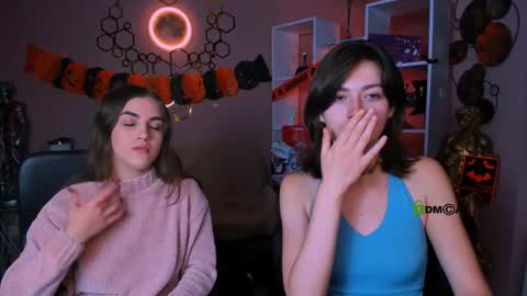 Snapshot of lina_fox12 chatting on 27, 10, 2025 lina_fox12 online show from 27, 10, 2025