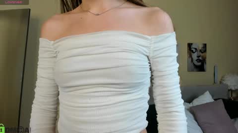 Snapshot of lina_massey chatting on 20, 5, 2026 lina_massey online show from 20, 5, 2026