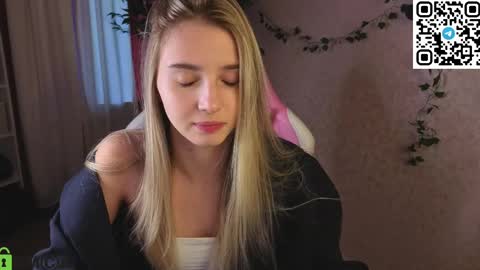 Snapshot of lina_reeds chatting on 22, 4, 2026 LINA online show from 22, 4, 2026