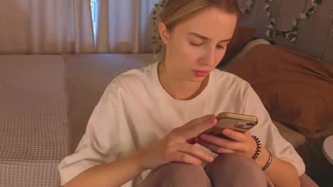 Snapshot of lina_reeds chatting on 1, 7, 2026 LINA online show from 1, 7, 2026