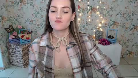 Lina online show from 17, 2, 2025