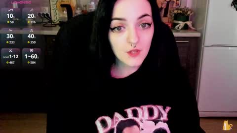 Lina 3  1715622743 online show from 12, 3, 2025