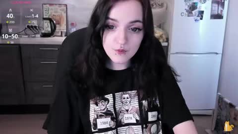 Lina 3  1715622743 online show from 13, 4, 2026