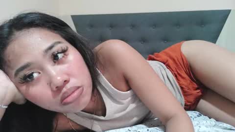 LinaDebie online show from 25, 11, 2025