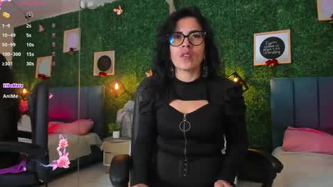 Lina  online show from 15, 11, 2025