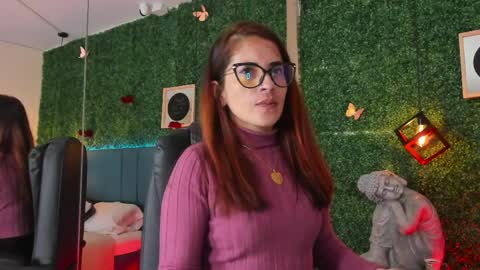 Lina  online show from 10, 4, 2026