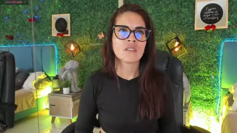 Snapshot of linagh chatting on 9, 5, 2026 Lina online show from 9, 5, 2026