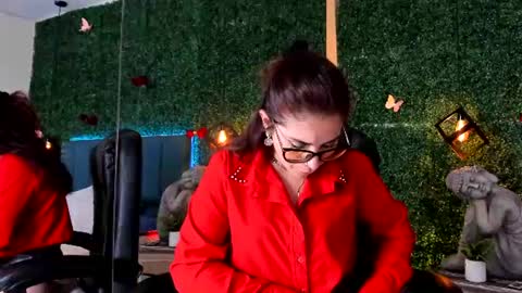 Snapshot of linagh chatting on 19, 6, 2026 Lina online show from 19, 6, 2026
