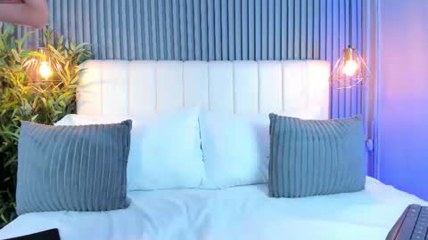 Snapshot of linaglam chatting on 3, 12, 2025 LinaGlam online show from 3, 12, 2025