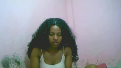 Snapshot of linah1123 chatting on 13, 12, 2025 linah1123 online show from 13, 12, 2025