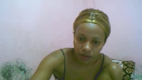 Snapshot of linah1123 chatting on 11, 1, 2026 linah1123 online show from 11, 1, 2026