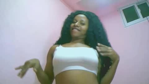 Snapshot of linah1123 chatting on 13, 1, 2026 linah1123 online show from 13, 1, 2026