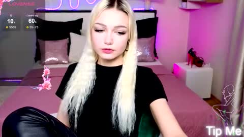 I am Lina online show from 16, 9, 2025